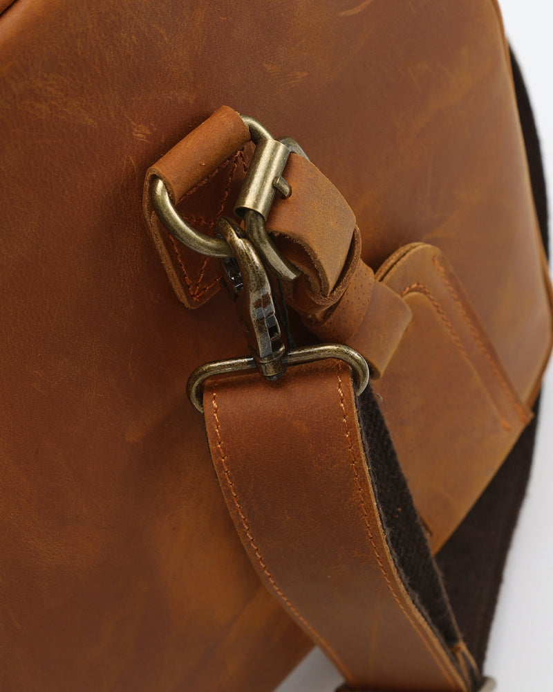 Montague Leder -Duffle